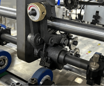 Corte e Vinco Automática AEMG-800T com Hot Stamp - Imagem 7