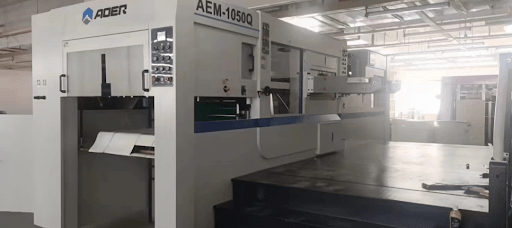 Corte e vinco automática AEM 1050 - Imagem 24